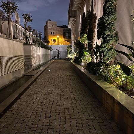 Laura Compound- Authentic 1 Bedroom Charming & Specious Tel Aviv-Jaffa Exterior foto