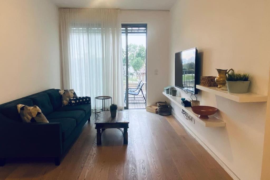 Laura Compound- Authentic 1 Bedroom Charming & Specious Tel Aviv-Jaffa Exterior foto