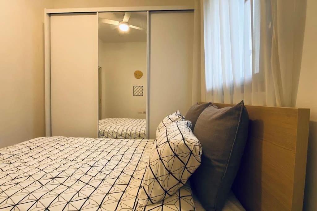 Laura Compound- Authentic 1 Bedroom Charming & Specious Tel Aviv-Jaffa Exterior foto
