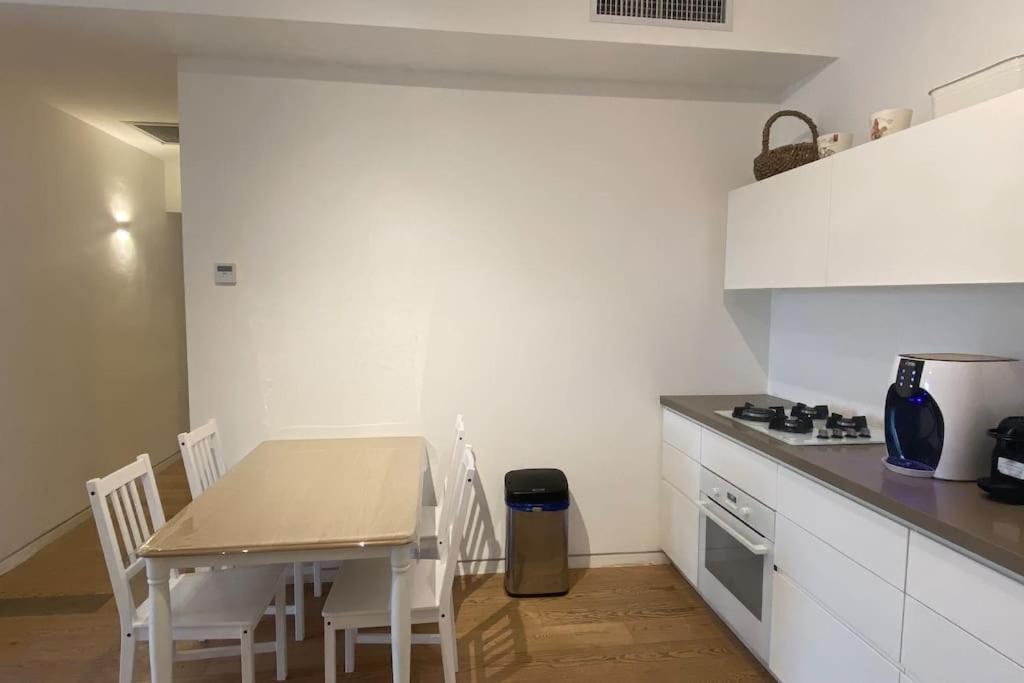 Laura Compound- Authentic 1 Bedroom Charming & Specious Tel Aviv-Jaffa Exterior foto