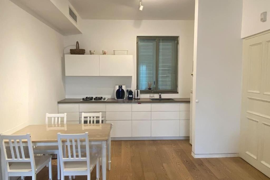 Laura Compound- Authentic 1 Bedroom Charming & Specious Tel Aviv-Jaffa Exterior foto